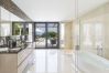 Villa à Saint-Jean-Cap-Ferrat - La Pointe