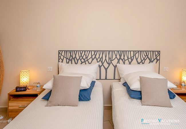 Villa à Sainte-Anne - Eleuthera*****
