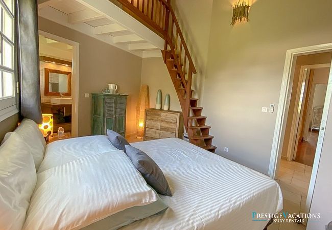 Villa à Sainte-Anne - Eleuthera*****