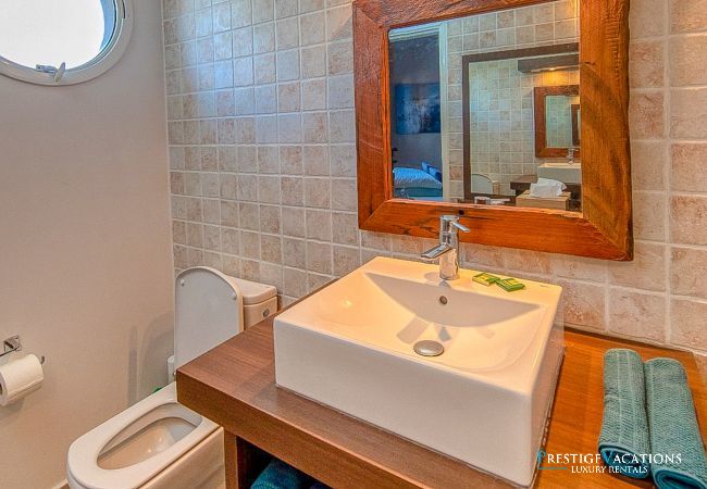 Villa à Sainte-Anne - Eleuthera*****