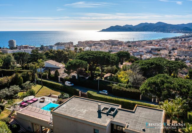 Villa à Cannes - 5 Seasons ****