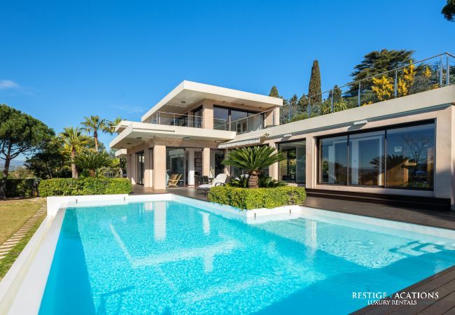 Villa à Cannes - 5 Seasons ****