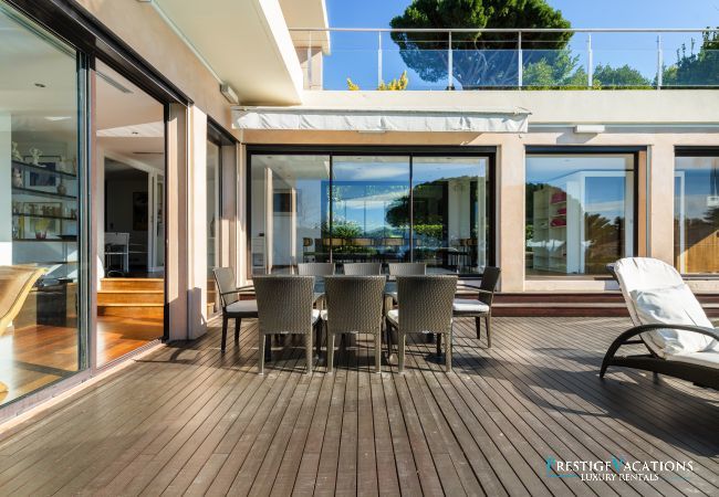 Villa à Cannes - 5 Seasons ****