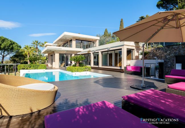 Villa à Cannes - 5 Seasons ****