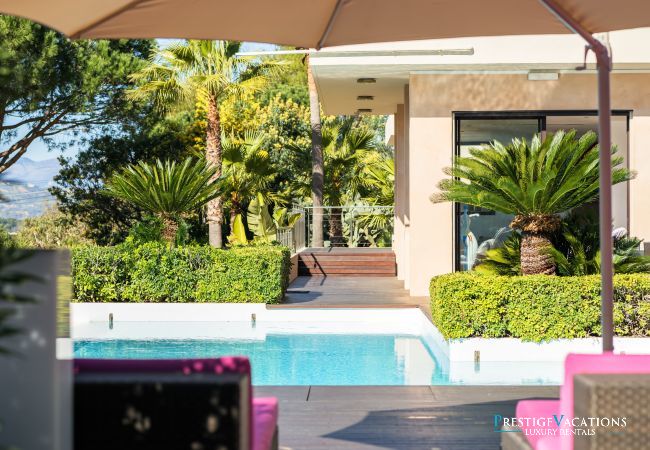 Villa à Cannes - 5 Seasons ****