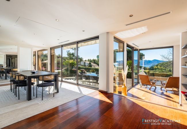 Villa à Cannes - 5 Seasons ****