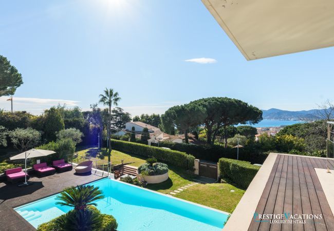 Villa à Cannes - 5 Seasons ****
