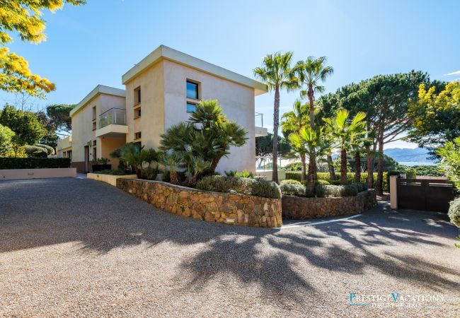 Villa à Cannes - 5 Seasons ****