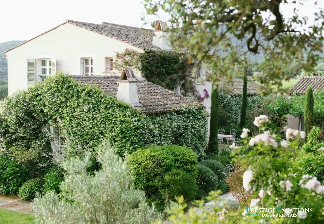 Villa à Gassin - Bakkhos