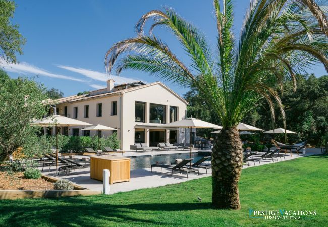 Villa à La Croix-Valmer - Reine