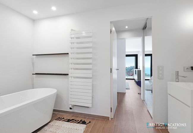 Villa à Roquebrune-sur-Argens - Sea View *****