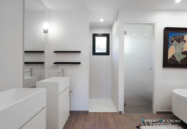 Villa à Roquebrune-sur-Argens - Sea View *****