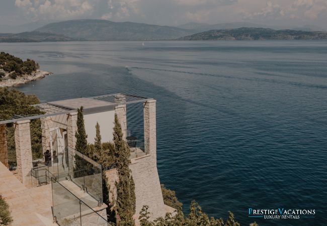 Villa à Nissaki - The Edge