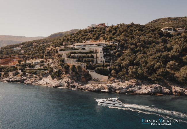 Villa à Nissaki - The Edge