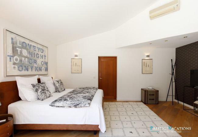 Villa à Fréjus - Esterel *****