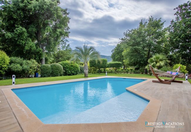 Villa à Fréjus - Esterel *****