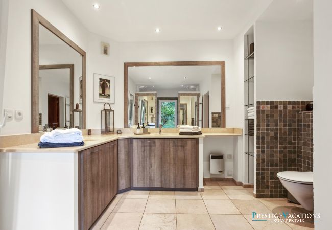 Villa à Fréjus - Esterel *****