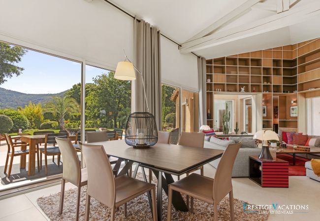 Villa à Fréjus - Esterel *****