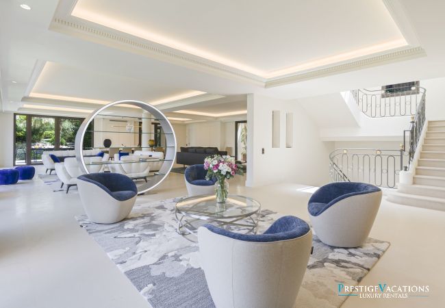 Villa à Saint-Jean-Cap-Ferrat - La Pointe