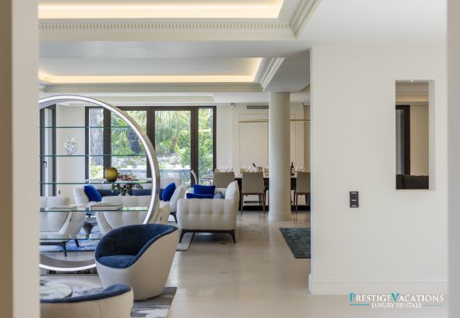Villa à Saint-Jean-Cap-Ferrat - La Pointe
