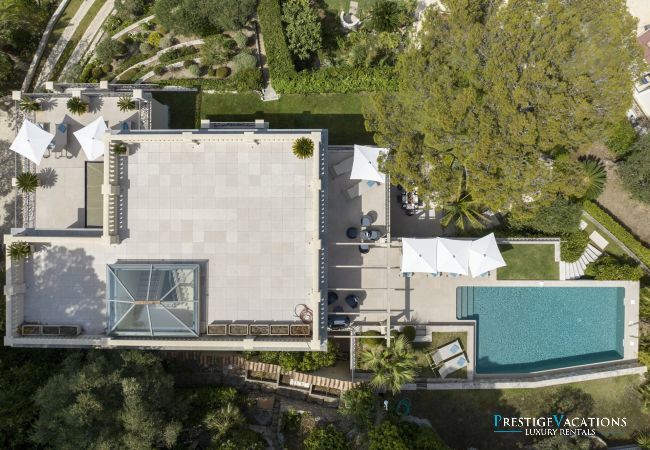 Villa à Saint-Jean-Cap-Ferrat - La Pointe