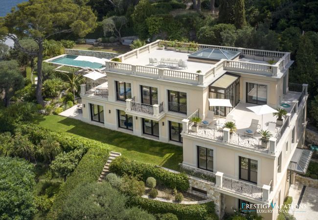 Villa à Saint-Jean-Cap-Ferrat - La Pointe