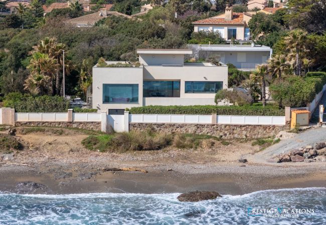 Villa à Saint-Aygulf - Remi