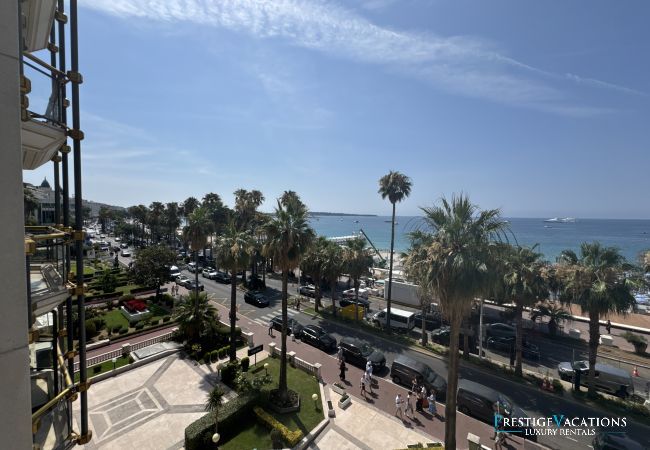 Appartement à Cannes - Prakto