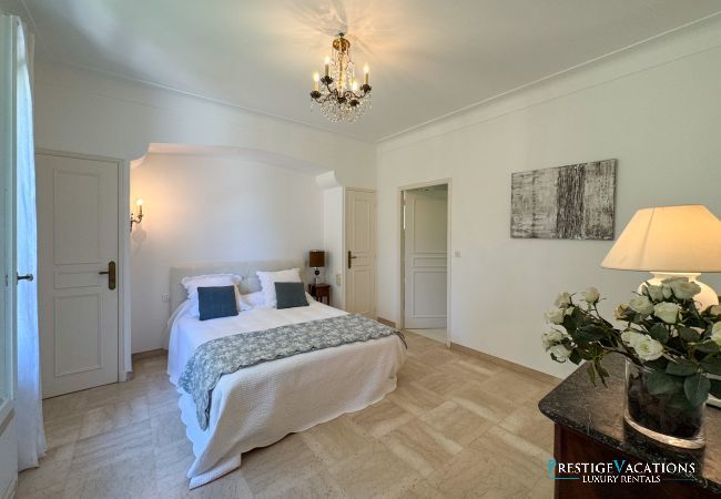 Villa à Vallauris - St Martin