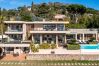 Villa in Cannes - 5 Seasons ****