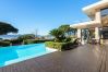 Villa in Cannes - 5 Seasons ****