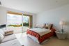 Villa in Saint-Aygulf - Ibaia *****