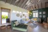 Villa in Terres Basses - Bahia Blue