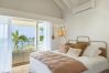 Villa in Happy Bay - Be Happy