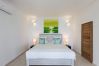 Villa in Terres Basses - Infinity Blue