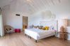 Villa in Saint Barthélemy - Firefly
