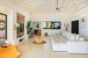 Villa in Terres Basses - Nuit Jade