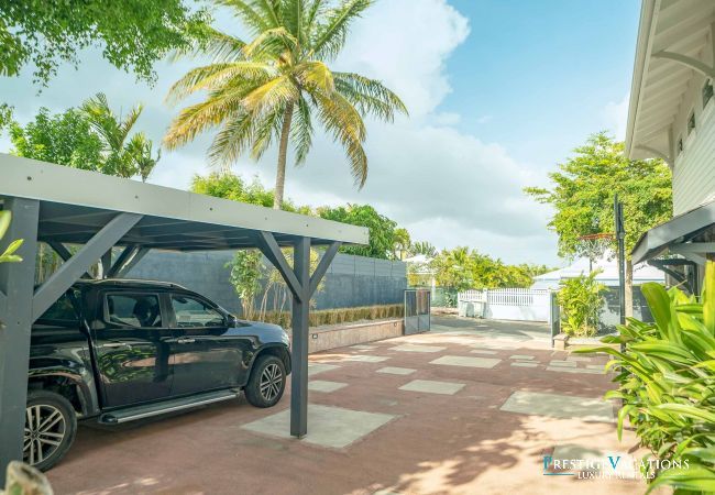 Villa in Sainte-Anne - Escale*****