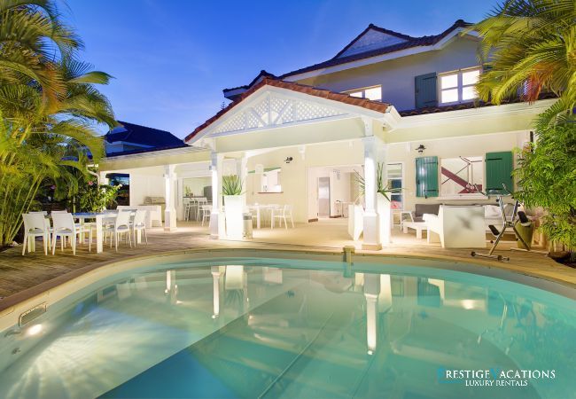 Villa in Saint-François - Champagne*****