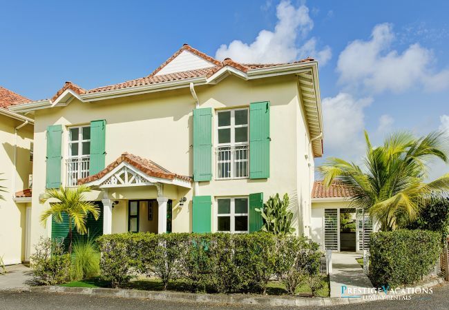 Villa in Saint-François - Champagne*****