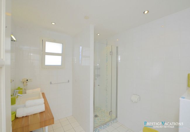 Villa in Saint-François - Bonheur*****