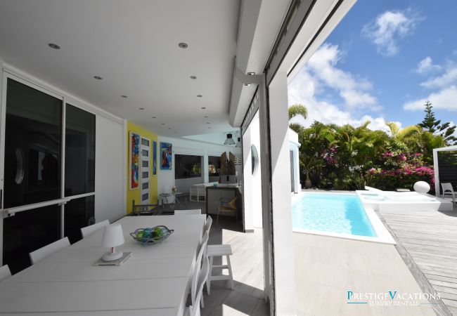 Villa in Saint-François - Water Dream *****