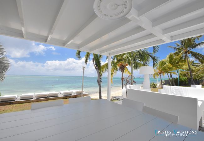 Villa in Saint-François - Water Dream *****