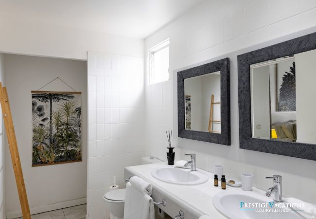 Villa in Terres Basses - Greystone