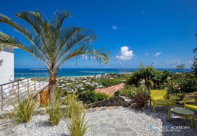 Villa in Orient Bay - Sunrise