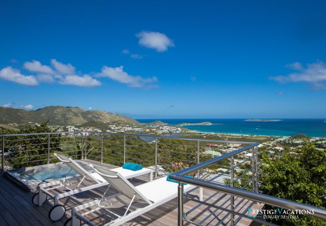 Villa in Orient Bay - Sunrise