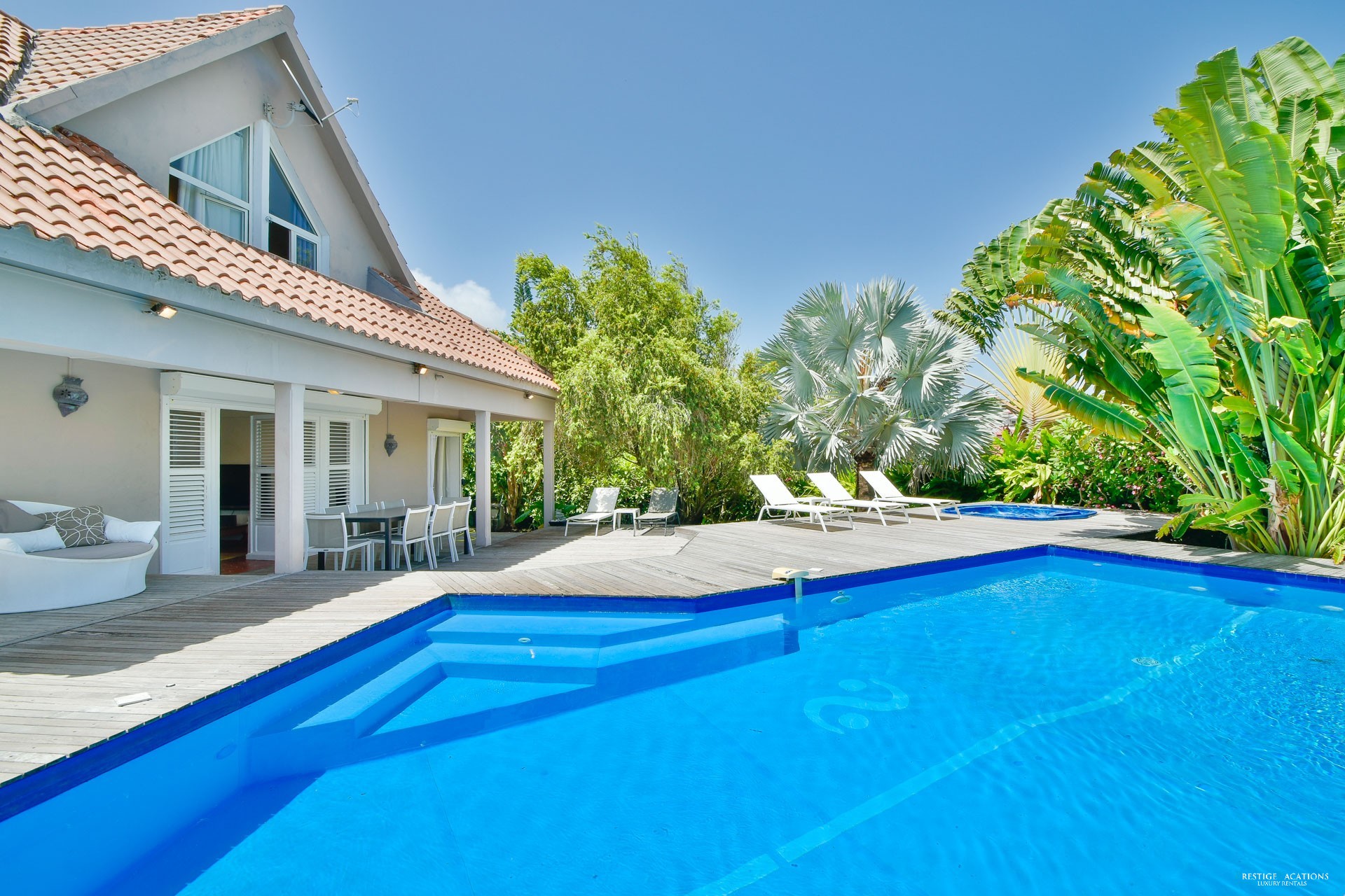 Villa/Dettached house in Le Gosier - Karukera Guadeloupe