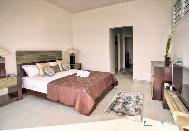 Apartment in Saint-François - Sea Side