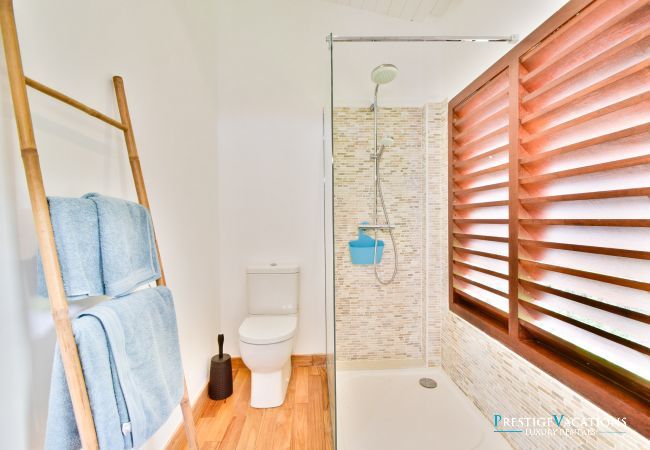 Bungalow in Deshaies - West Wind Bungalow in Deshaies - West Wind