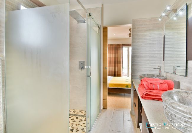 Villa in Saint-François - Florence*****